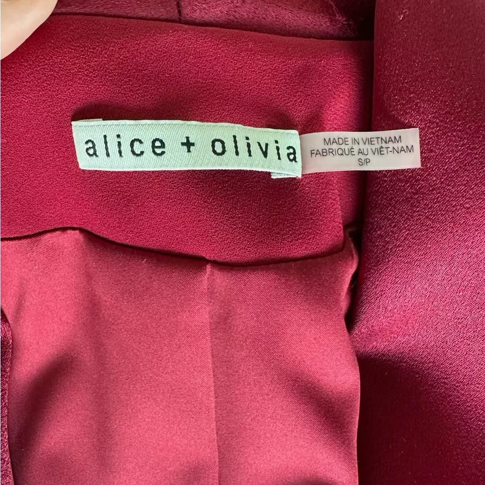 ALICE + OLIVIA Denny Notch Blazer in Raspberry - Picture 3 of 5